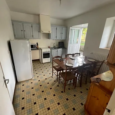 Proche Chateau-gontier Casa de Férias Marigne-Peuton